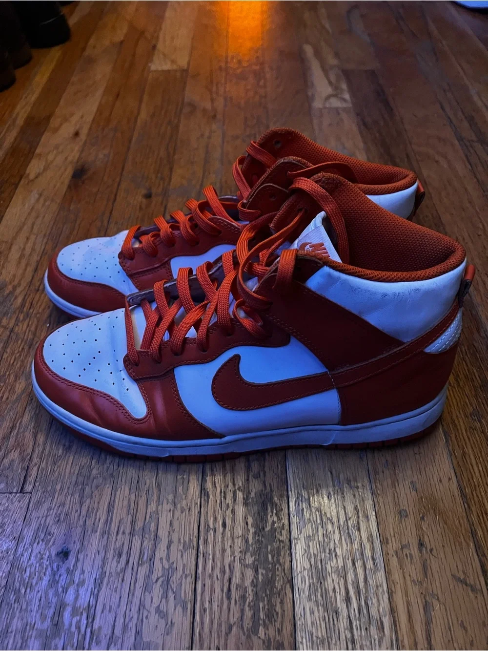 Nike Men’s Orange and White Low-Top Sneakers